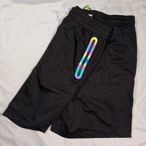 Cotton shorts with reflective pocket